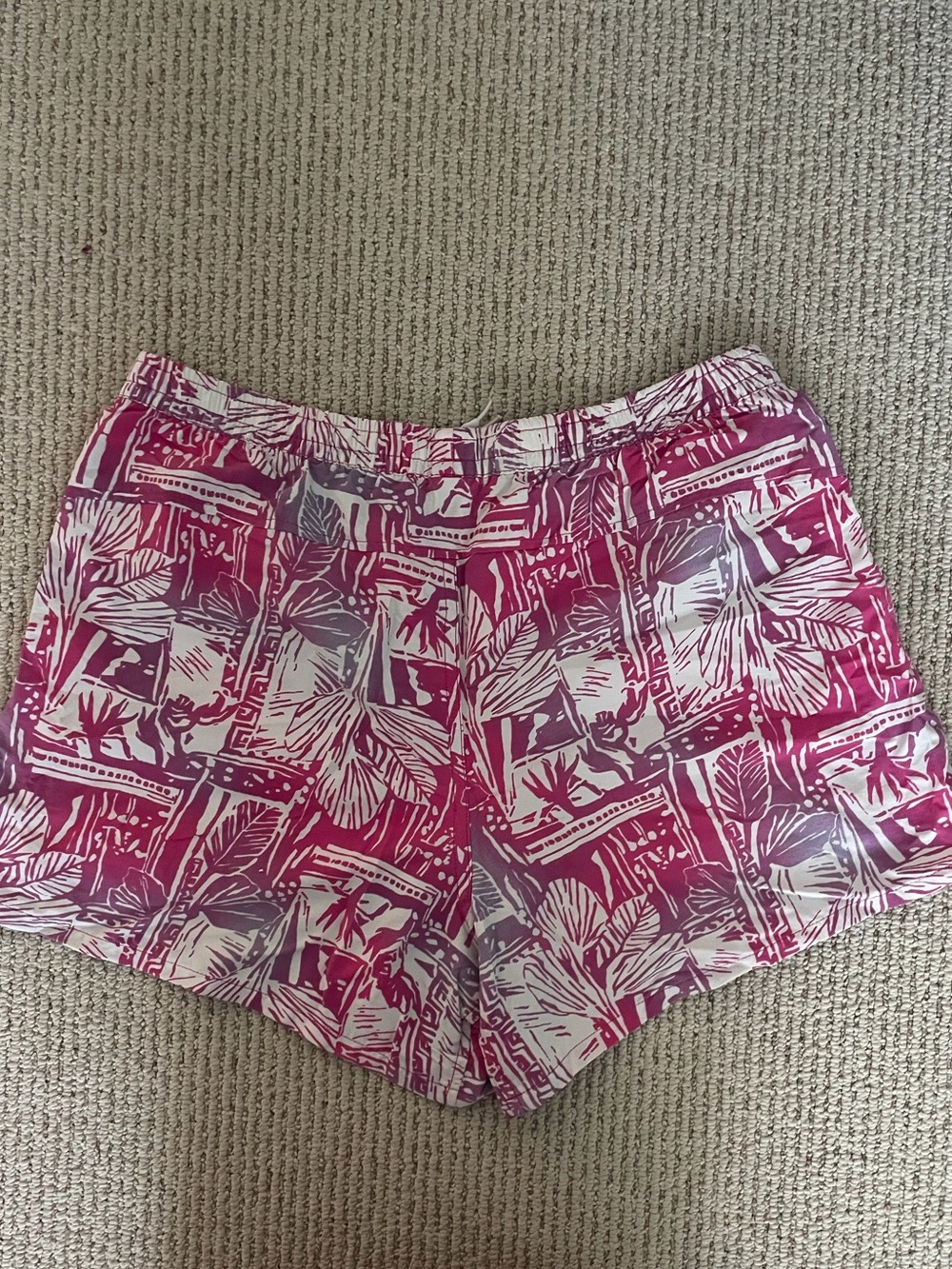 Patagonia Women's Pink & White Tropical Print Shorts - Picture 2 of 3
